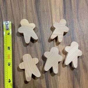 Vintage Wooden 2” crafting gingerbread men Silhouettes new without packaging
